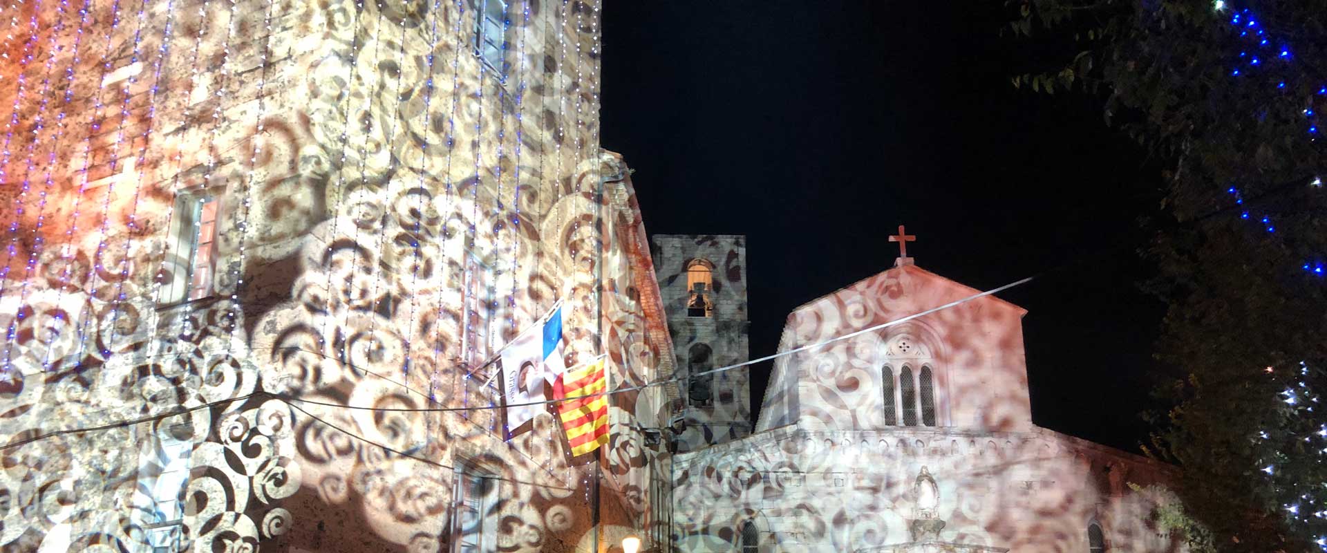 Noël des Lumières dans la ville de Grasse avec Novelty Azur Alternative text - Noël des Lumières dans la ville de Grasse avec Novelty Azur