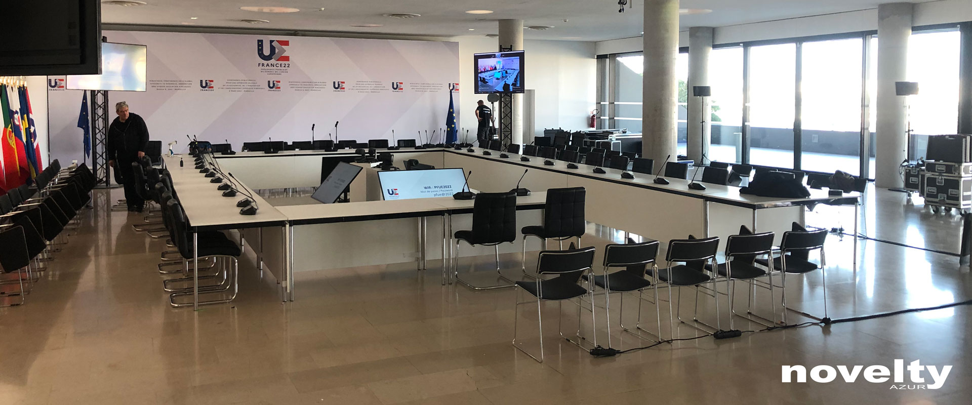 PFUE2022 avec Novelty Azur Alternative text - PFUE2022 avec Novelty Azur