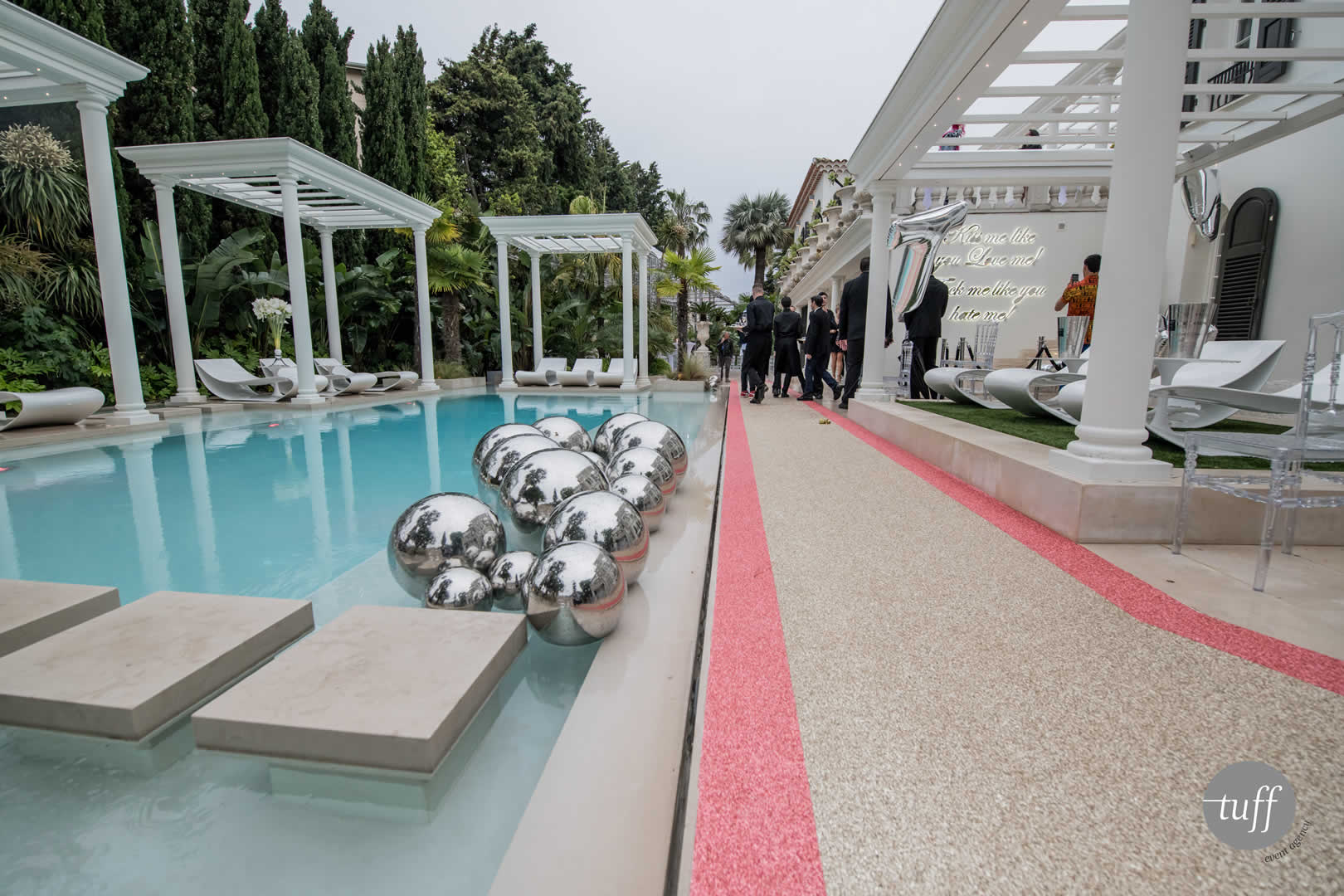 Novelty Azur | FIF 2018 | Phillip Plein Alternative text - Novelty Azur | FIF 2018 | Phillip Plein
